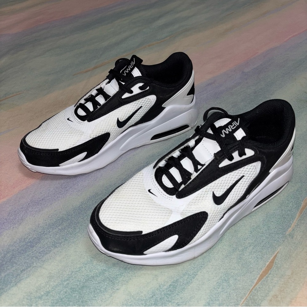 Nike Air Max Bolt Women’s running athletic shoes size 8.5 - Picture 5 of 9